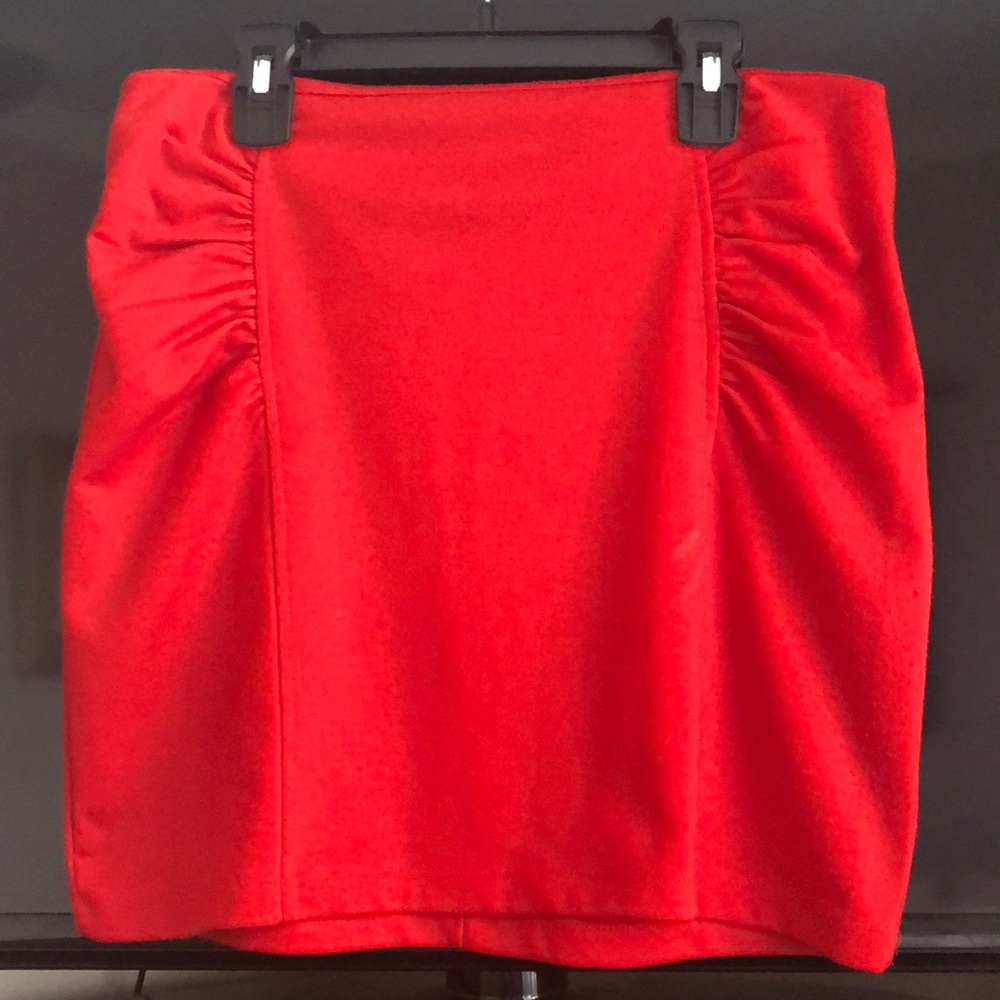 Nice junior skirt.